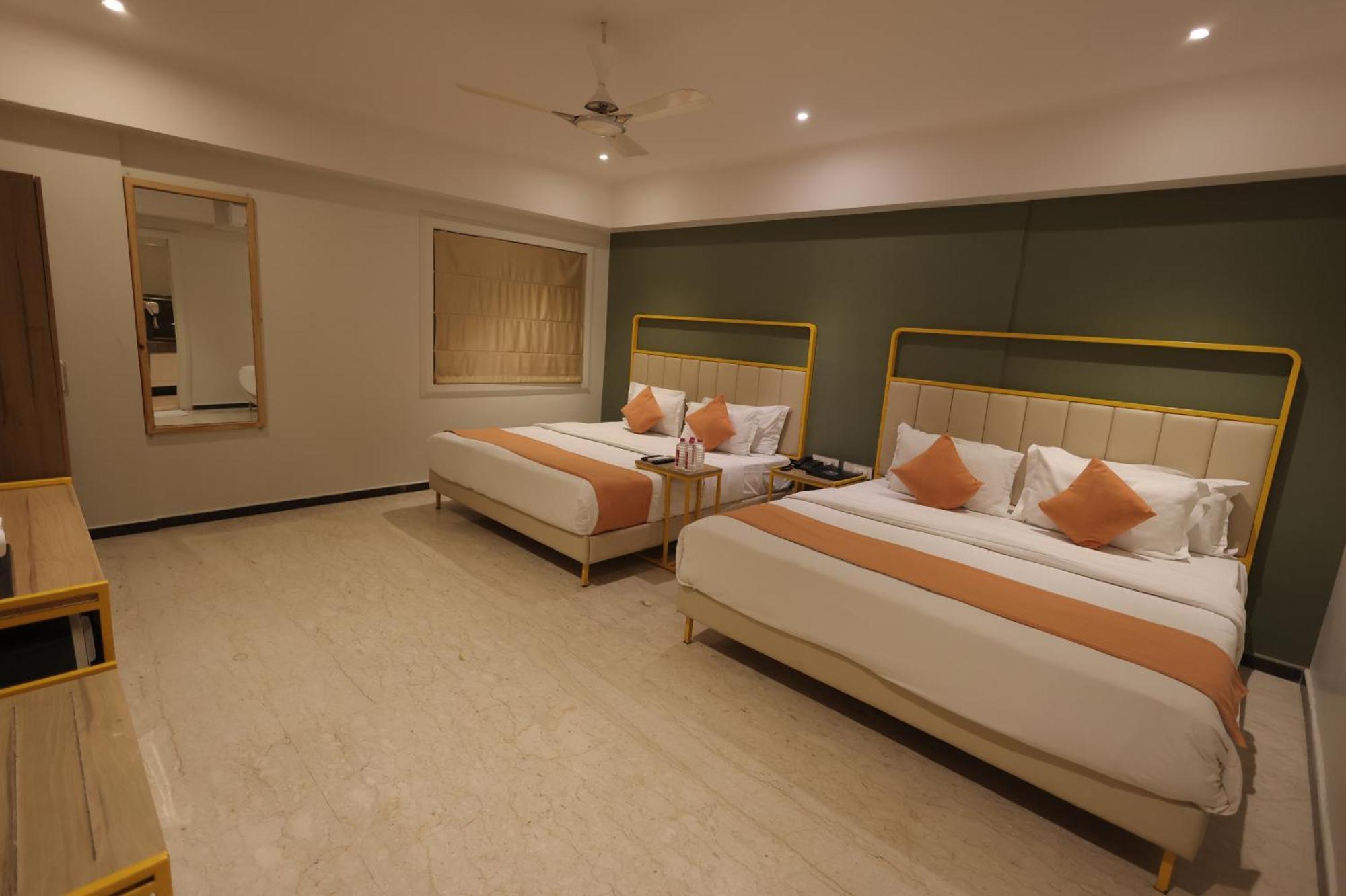 Phoenix - Unmatched Comfort Udaipur Ngoại thất bức ảnh