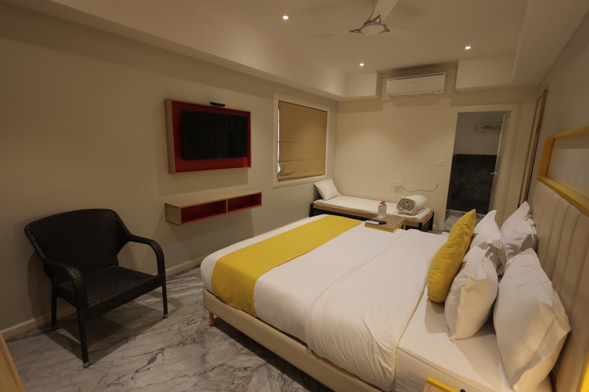 Phoenix - Unmatched Comfort Udaipur Ngoại thất bức ảnh