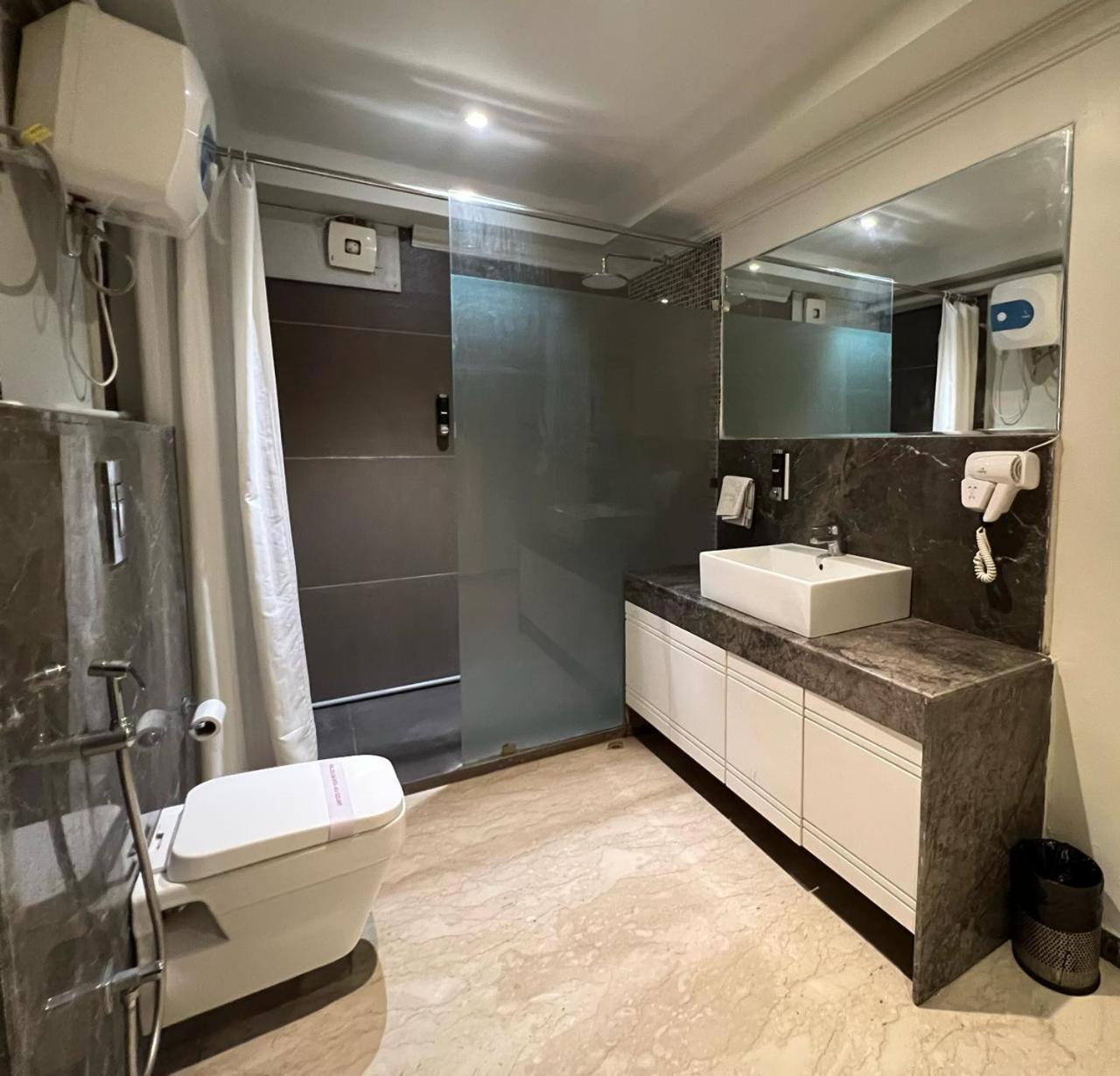 Phoenix - Unmatched Comfort Udaipur Ngoại thất bức ảnh
